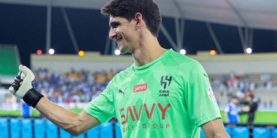 هل يغيب ياسبن بونو عن مباراة الهلال والعين؟ - اليوم الإخباري